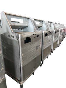 Gabinete de control HMI de acero dulce personalizado con panel frontal inclinado para Automatización Industrial e interfaz de máquina - Product Image 6