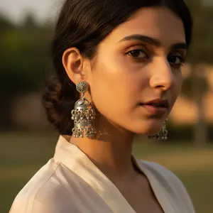 Pendientes de Plata 925 con Baño de Oro Oxidado y Perlas de Agua Dulce para Mujer, Joyería con Colgante - Product Image 1