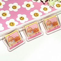 Usine personnalisé mignon dessin animé formes Double face fait époxy acrylique charme porte-clés en gros
