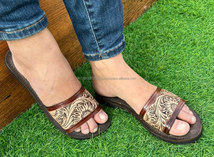 รองเท้าแตะหนังแท้แบบเปิดนิ้วทำด้วยมือรองเท้าแตะในร่มแบบเปิดนิ้วเท้าสำหรับผู้หญิงทำจากหนังแท้ธรรมชาติสไตล์ตะวันตกแบบเรียบง่าย - Product Image 3