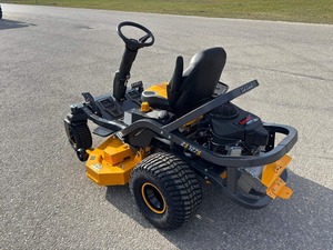 Tracteur de pelouse diesel monocylindre 4 temps de qualité industrielle Cub Cadet Z3 127 S avec bac de ramassage de 150 L, support ODM - Product Image 4