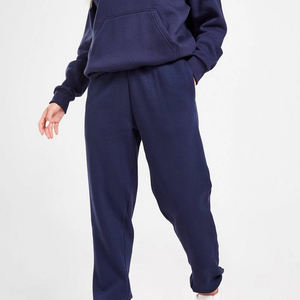 Survêtement personnalisé deux pièces pour femmes surdimensionnées ensemble de vêtements d'hiver avec sweat-shirt à strass et jogger 2-en-1 - Product Image 4