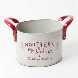 Planteur Snowtrail Hearth avec des détails d'hiver Idéal pour les allées de jardin et les accents de porte de fête - Product Image 1