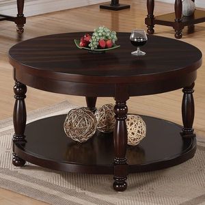 Table basse en bois construite en bois massif offrant une robustesse durable et une présence élégante dans le salon - Product Image 1