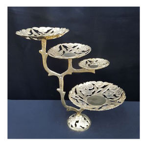 Présentoir à chocolat à quatre niveaux en relief massif en laiton de style arabe vente chaude et de haute qualité - Product Image 1