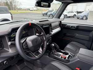 Pick-up tout-terrain haute performance d'occasion 2025 Raptor R 4 portes 4x4 - Product Image 6