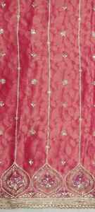 Costumes indiens de protection solaire en soie scintillante brodée à la main non cousue de créateur moderne pour femmes pour les costumes traditionnels - Product Image 3