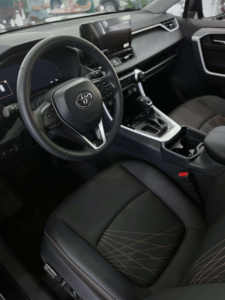 Auto Usado 2026, Rav 4 Híbrido, Edición de Lujo Automática, Vehículo con Volante a la Izquierda en Venta, Autos Usados - Product Image 2