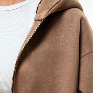 Custom Zipper Crop <b>Hoodie</b> For Woman Anti-Wrinkle & Breathable Material <b>Trendy</b> Streetwear Style - Product Image 3