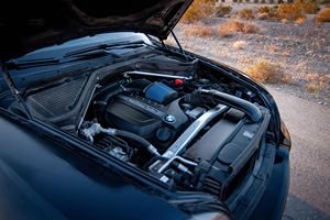 USADO LHD/RHD 2013 B M W X5 XDRIVE35I - Product Image 3