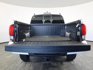 TOYOTA TACOMA 4WD SR 2022, PRIMERA MANO, USADA, TIPO PICKUP - Product Image 2