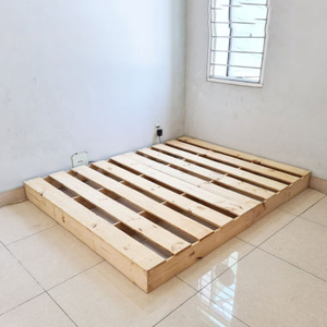 Lit double moderne en pin massif 160x200cm Capacité de charge 250-450kg Design LP Rp pour la maison et l'appartement - Product Image 1