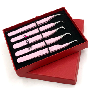 Pince à épiler antistatique en acier inoxydable courbé à pointe dentelée, revêtement poudre rose clair, 90 et 45 degrés, vente en gros - Product Image 1