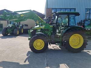 USADO 2020 Joh n De ere 5100M y 603R cargador estacionado - Product Image 6