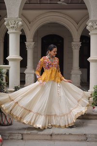 Colección Navratri Lehenga Choli 2025 - Ropa de Fiesta Moderna Reversible, Completamente Cosida, Tela de Algodón y Trabajo Kora - Product Image 4