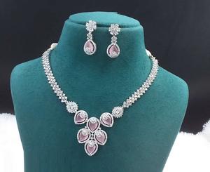 Luxe qualité laiton Combo éblouissant AD collier boucles d'oreilles pour la fête pour ethnique traditionnel tenue approvisionnement en gros disponible - Product Image 1