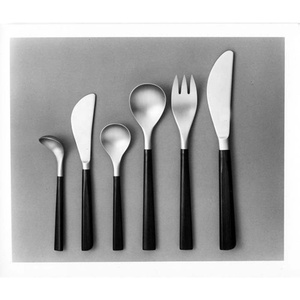 Venta al por mayor de cubiertos de restaurante, juegos de cubiertos de plata mate pulida, mango de resina negra, cuchara de lujo, juego de tenedor y cuchillo - Product Image 1