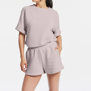 Conjunto de pantalones cortos y Sudadera con capucha recortada de dos piezas informal bordada sólida de verano para mujer de alta calidad - Product Image 1