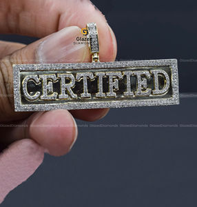 Letra personalizada estilo Hip Hop redondo brillante corte diamante helado Moissanite colgante en Vvs claridad y plata esterlina 925 - Product Image 1