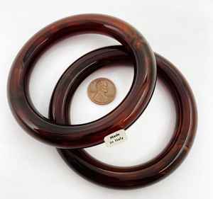 Elegantes brazaletes de resina hechos a mano con flores secas reales, joyería inspirada en la naturaleza - Product Image 5