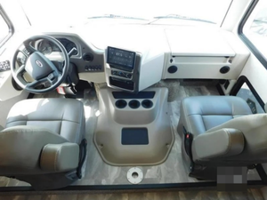 Nuevo y Exclusivo Autocaravana T-H-O-R RV M-O-T-O-R COACH WINDSPORT 34J Modelo 2023 Disponible para la Venta - Product Image 5