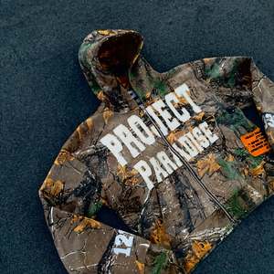 Sudadera con capucha de camuflaje extragrande personalizada, Sudadera con capucha con estampado digital de árbol real y cremallera de camuflaje para hombre, Sudadera con capucha bordada cúbica - Product Image 2