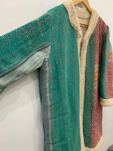 Antique Kantha fausse fourrure veste Long gilet fourrure Kantha veste à l'intérieur fourrure doublure coton femmes manteau confortable manteau - Product Image 4