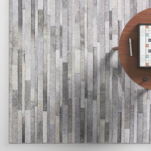 Tapis en cuir de vachette fait main élégant, design rayé, adapté aux animaux domestiques, antidérapant pour les intérieurs de chambre à coucher et de salon - Product Image 5