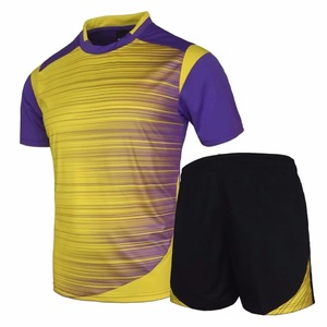 Camisetas y Uniformes de Fútbol para Hombre, Secado Rápido, 100% Poliéster, Colores y Logotipos Personalizables, Calidad Pakistaní - Product Image 5