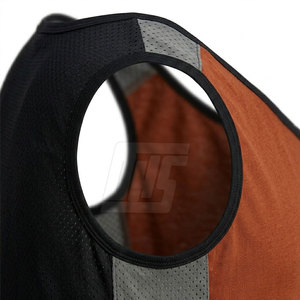 Débardeur de fitness pour homme avec tissu extensible à séchage rapide, idéal pour la musculation, la course à pied et le port quotidien actif - Product Image 6