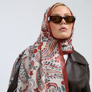 Chal Pashmina Ligero para Mujer con Textura de Algodón y Estampado Floral Paisley Bohemio, Suave al Tacto - MonaScarfs All - Product Image 4