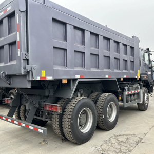 MEJOR OFERTA NUEVO Camión Volquete de Servicio Pesado SINOTRUK HOWO N X 6X4 con 371 Caballos de Fuerza y 20 CBM - Product Image 1