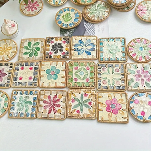 TienPhong Dessous de verre en rotin et coquille colorée fabriqués à la main à la main-Résistant à la chaleur, tapis de tasse à thé anti-brûlure pour la cuisine et la salle à manger - Product Image 3