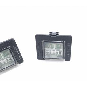 LUZ DE MATRÍCULA MERCEDES Clase C Cabrio W205 A0999068400 (16>) - Product Image 3