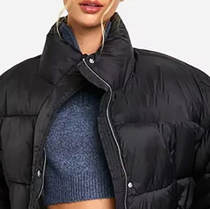 Chaqueta acolchada extragrande de alta calidad con logo impreso personalizado para mujer, ropa informal, chaqueta de burbujas estilo hip hop, cálida y acolchada con algodón. - Product Image 2