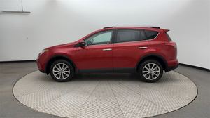 Toyota RAV4 XLE AWD 2017, intérieur en cuir foncé, moteur turbo 4L, taille des pneus 16\" R16, boîte de vitesses automatique, caméra arrière, côté gauche - Product Image 2