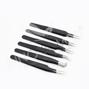 Pince à cils à prix réduit pour les acheteurs en vrac Pince à cils en vrac noir mat pour les professionnels de la beauté pince à épiler de précision premium - Product Image 1
