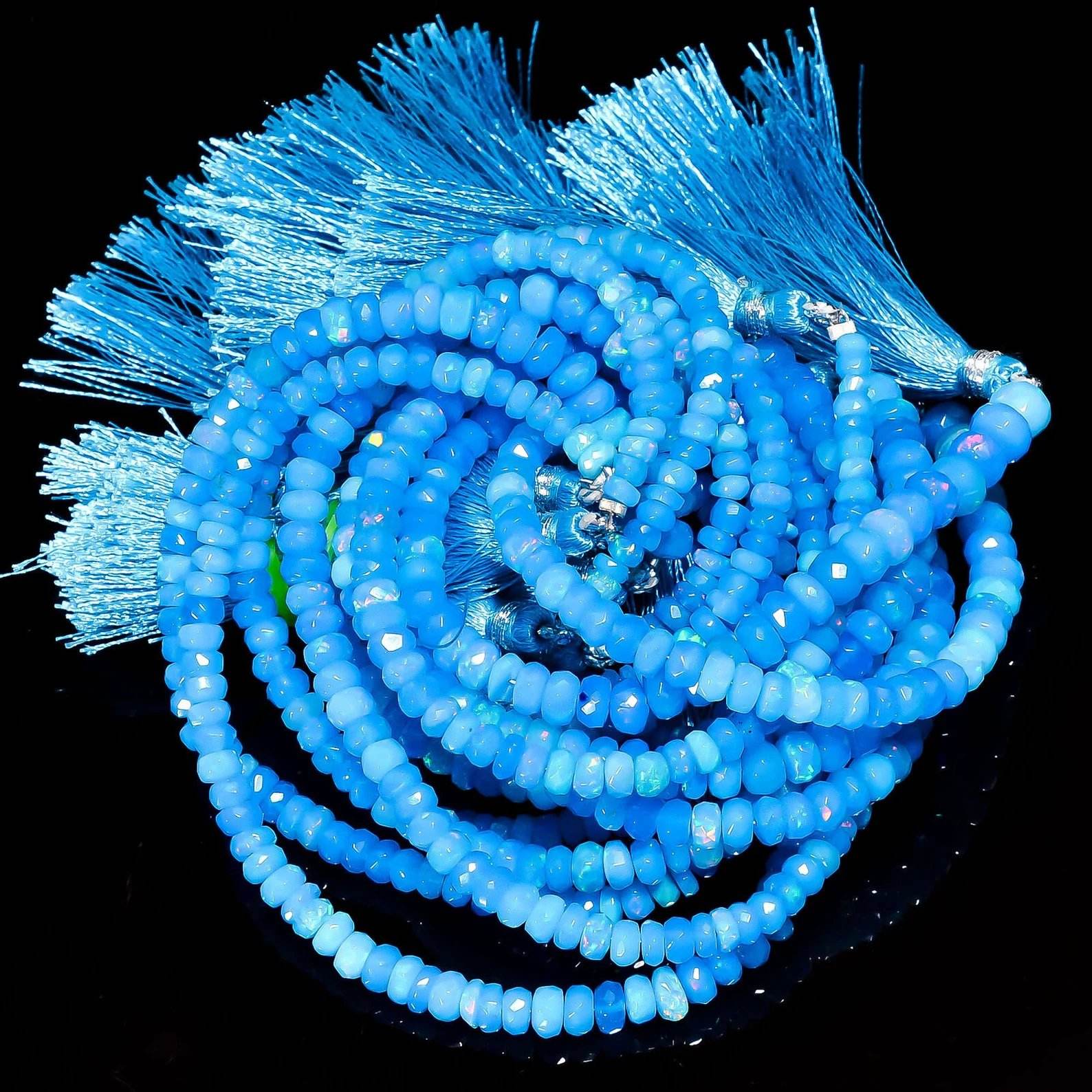 เช่นเดียวกับภาพ