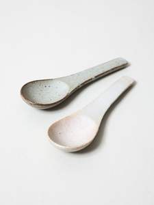 ช้อนส้อมทำจากเรซินทำด้วยมือเครื่องใช้ไม้ขัดเงาสูงพร้อมโลโก้ตามสั่งบ้านร้านอาหารโรงแรมโดยตรงจากอินเดีย - Product Image 3