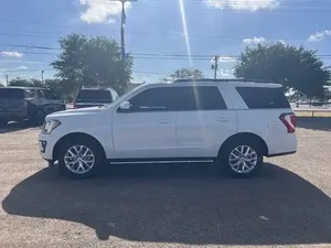 Ford Expedition 2021 en parfait état - Product Image 3