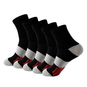 Calcetines atléticos de gimnasio de alta calidad para hombres Calcetines tobilleros de compresión deportivos al por mayor Diseño Blanco Negro Patrón de logotipo personalizado - Product Image 6