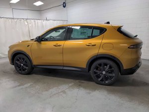 Qualité d'exportation supérieure 2024 D o d g e Hornet R/T Plus - Product Image 4