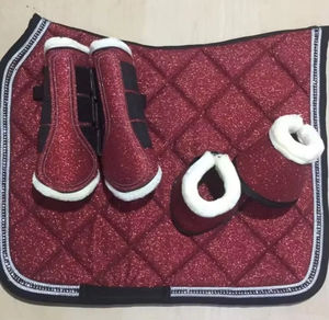 Service OEM Tapis de selle pour cheval Tapis de selle pour cheval de couleur unie personnalisé Tapis de selle équestre - Product Image 1