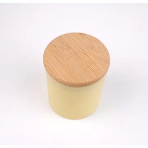 เทียนหอมถั่วเหลืองทำมือในขวดแก้วฝาไม้ตกแต่งภายในสีทองหรูหราแบบเติมได้ ของตกแต่งบ้านสำหรับเทศกาลดีวาลี อีสเตอร์ และเทศกาลต่างๆ - Product Image 4