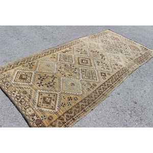 Grand tapis turc vintage de 4,5 x 9,8 pieds, tapis en laine marron patchwork - Product Image 1