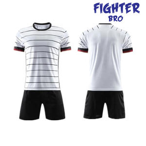 Camiseta de fútbol personalizada, conjunto de camisetas de fútbol de secado rápido, uniformes de fútbol sublimados - Product Image 2