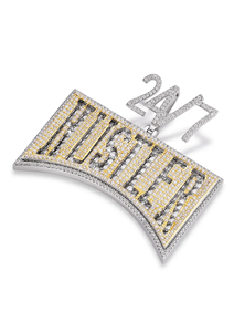 จี้เพชรโมอิสซาไนต์ทรงกลมเจียระไนแบบบริลเลียนท์ ดีไซน์หรูหรา ประดับเพชรเต็มตัว  ทำจากเงินแท้ 925 ชุบทอง 14k และโรเดียม สำหรับงานปาร์ตี้  24/7 Hustler VVS - Product Image 3