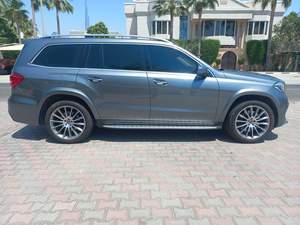 2018 Mercedes-Benz GLS500 AMG V8 GCC SUV GCC Asientos de cuero ACC Control de crucero AWD Drive Euro6 Emisión R16 Diesel Izquierda Automático - Product Image 2