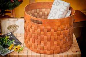 Cesta de Almacenamiento de Cuero Hecha a Mano de Estilo Vintage - Diseño Moderno con Patrón Vertical, Accesorio Decorativo Multifuncional para el Hogar - Product Image 2