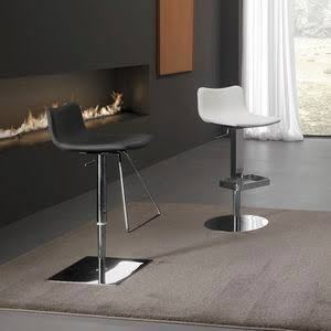 Taburete de Bar Moderno de Piel Sintética Ajustable – Silla Giratoria de Lujo con Elevación a Gas para Barra, Silla Tapizada Suave al Tacto para Isla de Cocina - Product Image 2